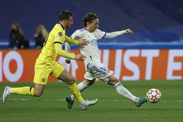 Unterschiedliche Spielergebnisse von Real Madrid und Bayern München